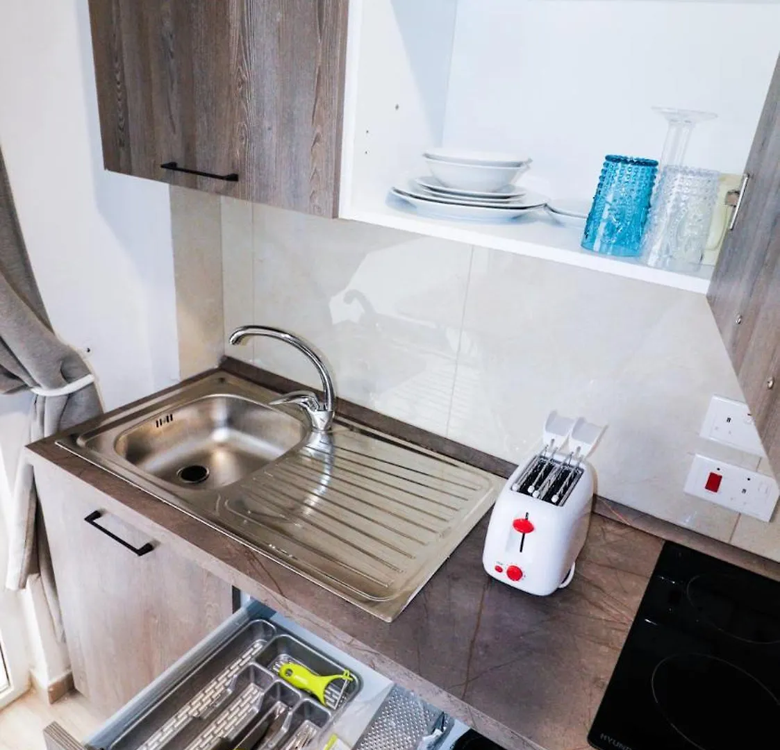 Napoli Suites Studios Aparthotel Saint Julian's 3*,