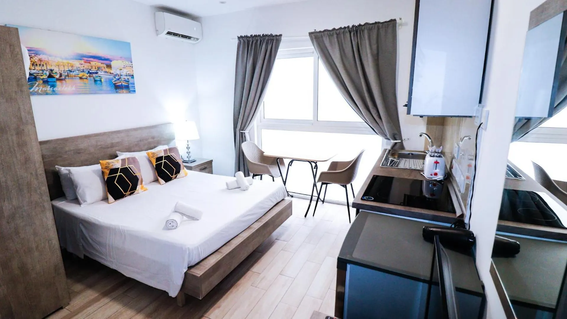 Napoli Suites Studios Aparthotel Saint Julian's
