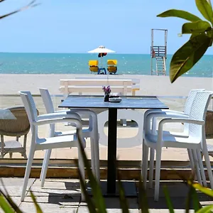 hotel-andi.albaniahotels.org/